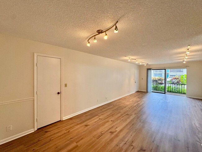 Photo - 9815 Pineapple Tree Dr Unit 106