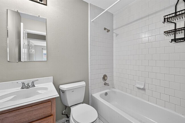 Building Photo - 8827 Boulder Springs Dr