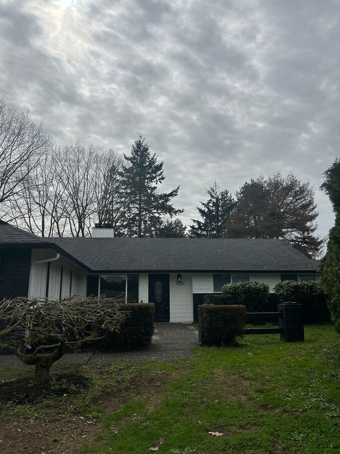 Updated 3 BD Home with Office and Fenced Yard - Updated 3 BD Home with Office and Fenced Yard