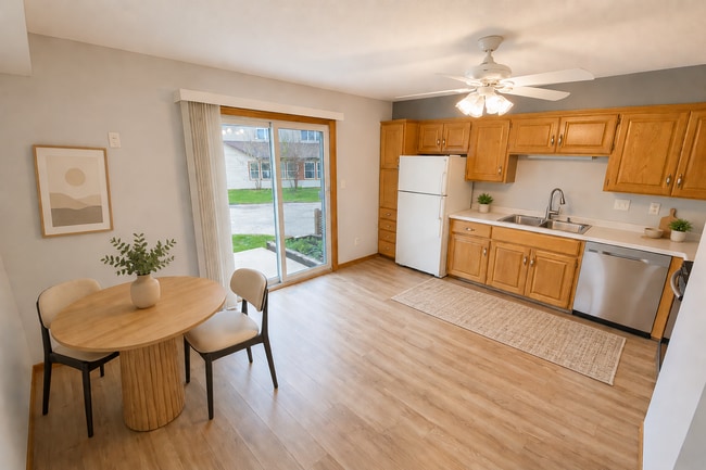 Photo - Updated 2br/1ba Townhome in Apple Valley