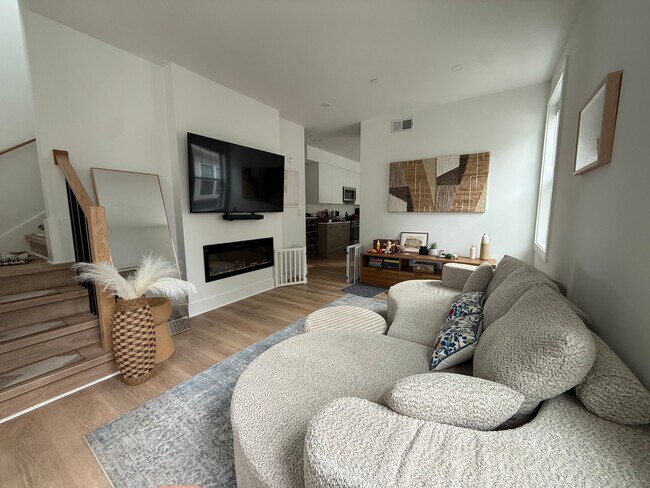 47 Chase St Unit 4