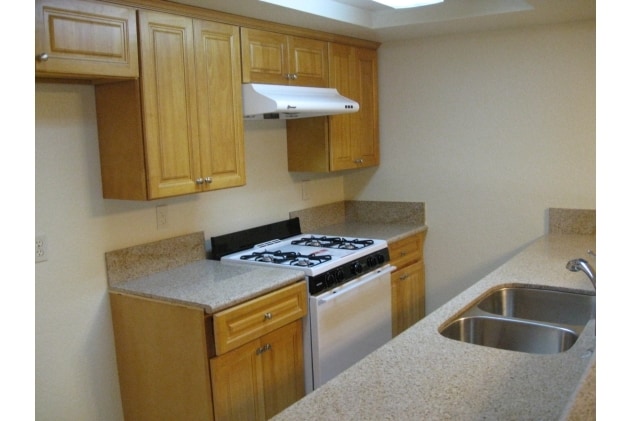 Photo - Broadway Apartments