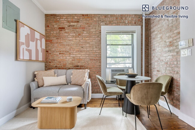 309 E 8th St Unit SI FL2-ID1236