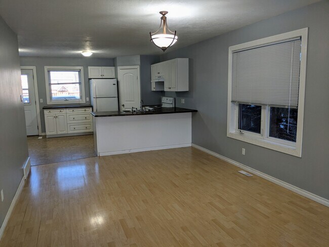 312-399 99 Ave