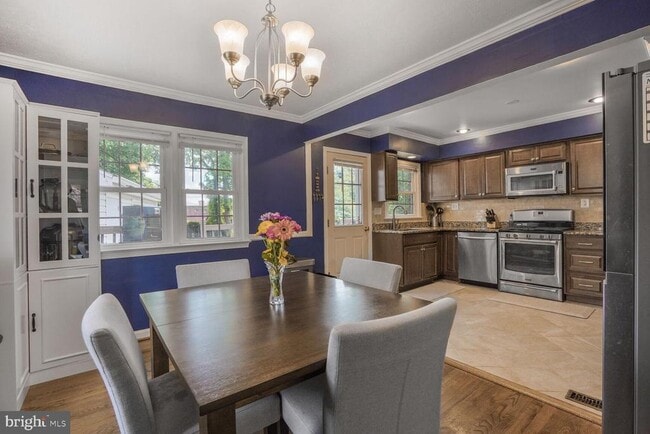 Photo - 7039 Calamo St