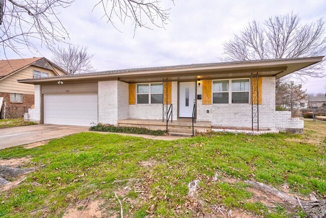 Building Photo - 329 NW 62nd St