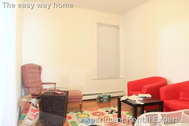 Building Photo - 52 Portsmouth St Unit #1