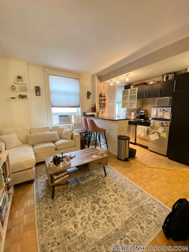 Photo - 21 Beacon St Unidad 10B