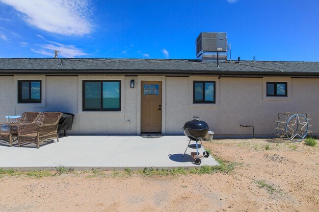 4389 Cherry Hills Dr