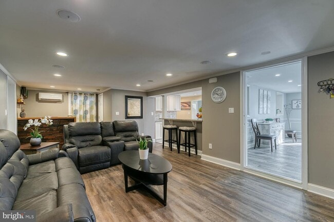 Photo - 1206 Riggs Ct