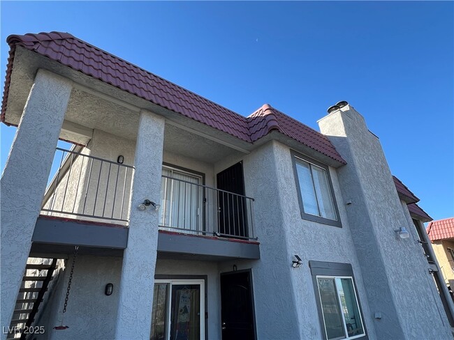 Photo - 6942 Appleton Dr