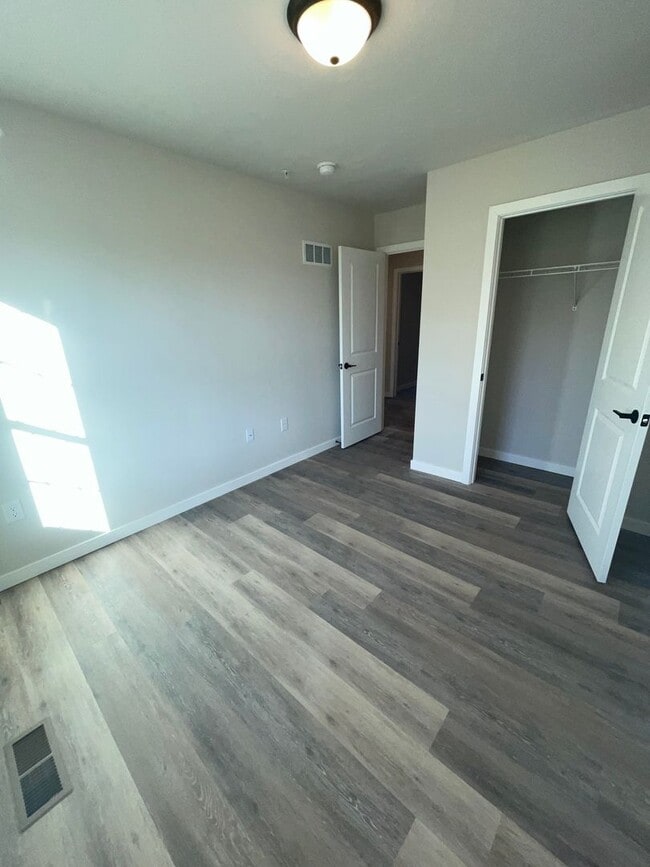 Photo - New Townhomes in Spring Grove School District - Pointer Court