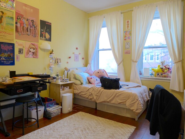 Photo - 317 Heath St Apartment Unit 2