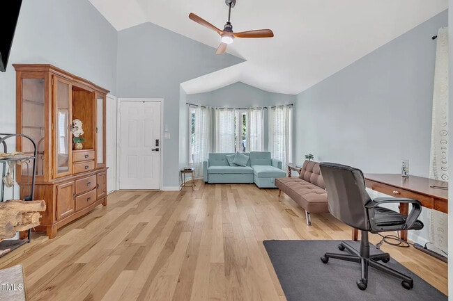 Photo - Room in House on Tall Rock Ct