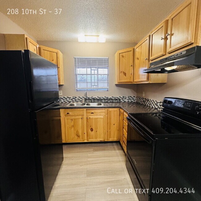 Photo - 208 S 10th St Unit 37