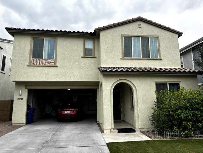 Photo - 1321 W Coyote Dr