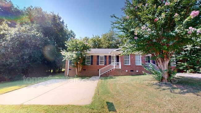 Building Photo - 863 McAbee Rd Rental
