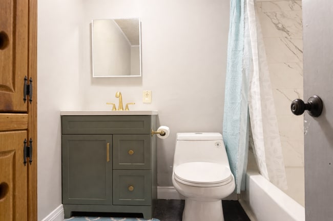 Photo - 606 5th St Unit A