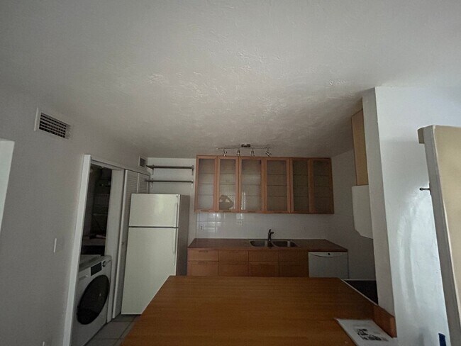 Photo - Walk to Campus from your Downstairs Flat