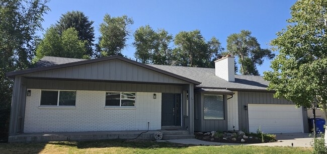 Building Photo - 2129 Creek Way Rental