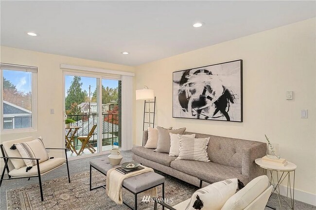 Photo - 2bd/1ba Seattle Condo Unit 202