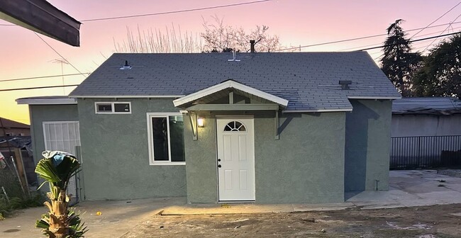 Building Photo - 1260 Canyon Rd Unit B