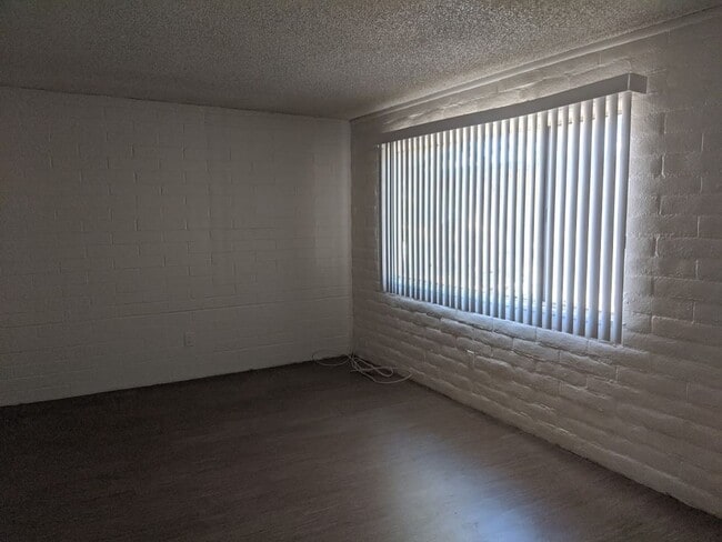 Photo - 4547 E Bellevue St