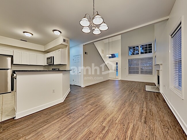 Photo - 7 Otter Creek Dr