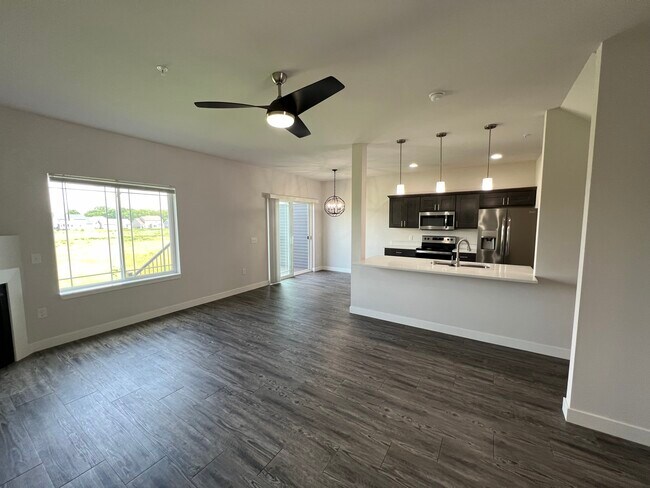 Photo - 5521 Prairie Place Dr