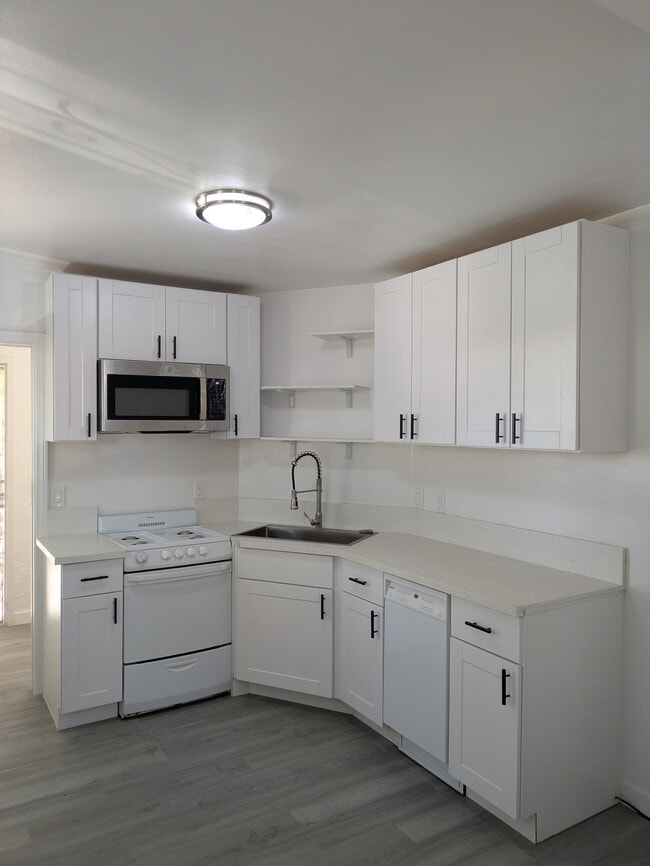 Photo - 1513 E 106th St Unit 1513