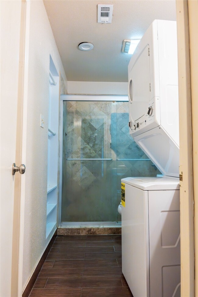 Photo - 829 Wax Myrtle Ln Unit A