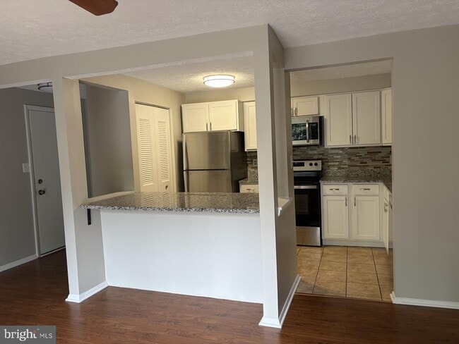 Photo - 3503 Wedgewood Ct Unit M
