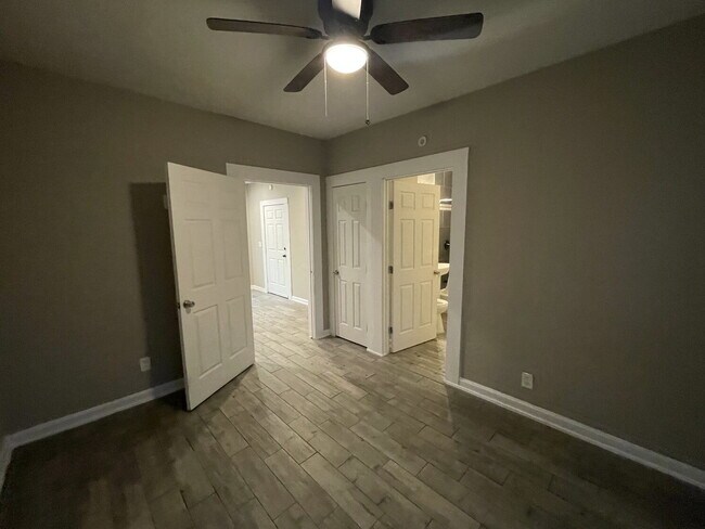 Photo - 204 E Dewey Pl Unit 5