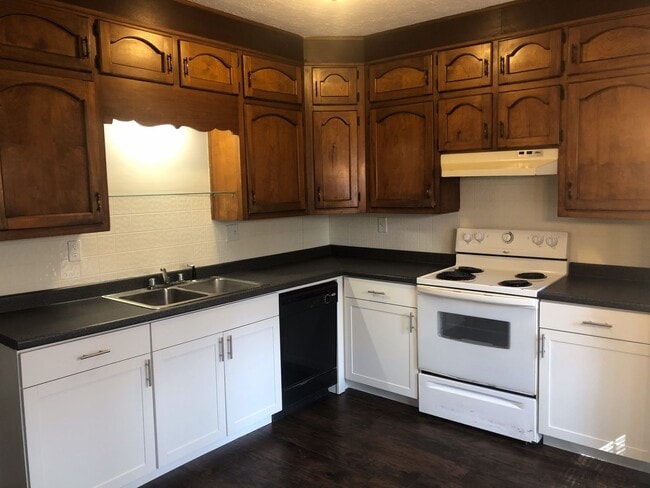 Photo - For Rent