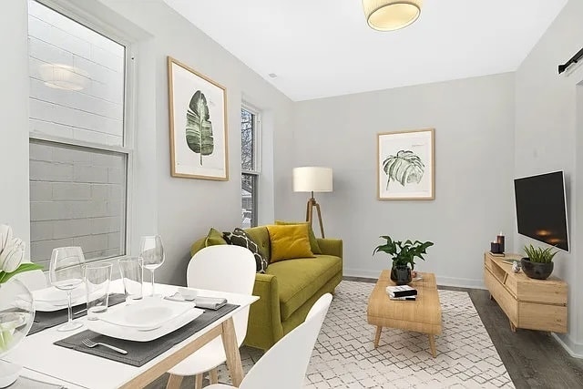 Photo - 1731 W Potomac Ave Unit 1R