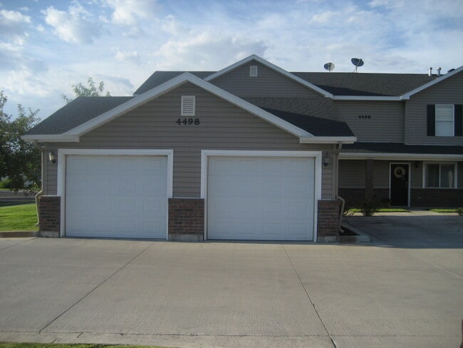Building Photo - 4498 Chukar Dr Unit B Rental