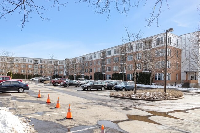 Photo - 370 Farrell St Unit 325