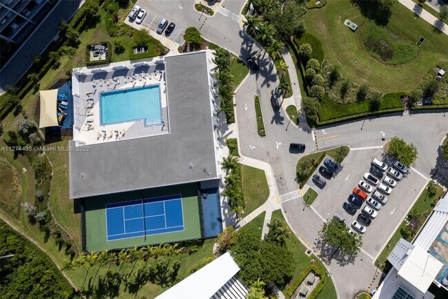 Photo - 15051 Royal Oaks Ln Unit 301