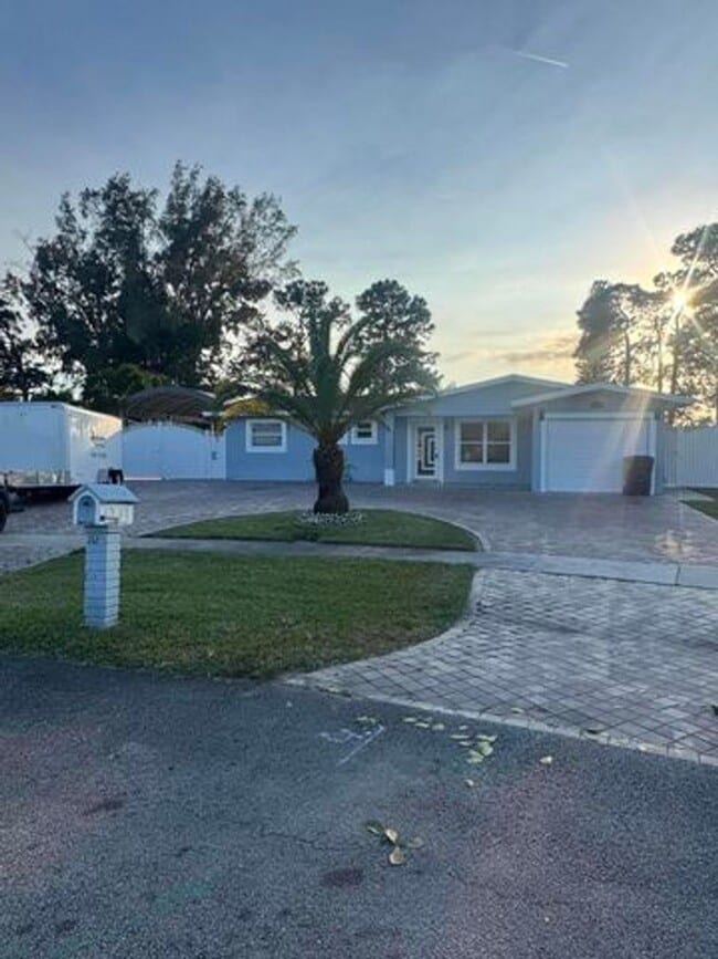 Photo - 2591 Rosehaven Rd