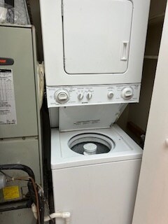 Photo - 206 Michelle Ct