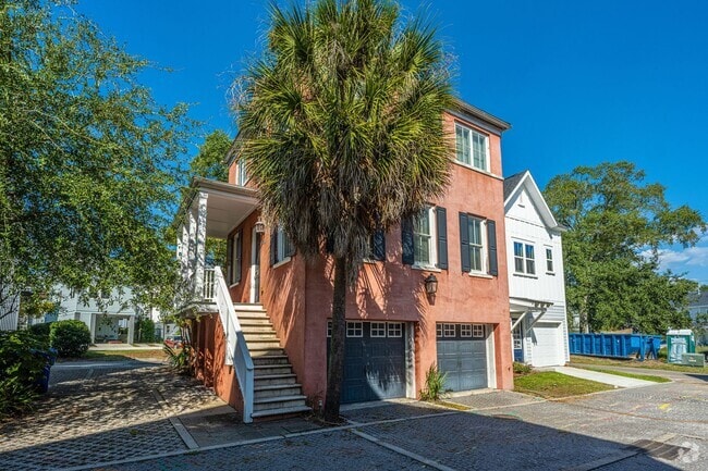 Building Photo - 3 Story Charleston Single in Mixson Rental