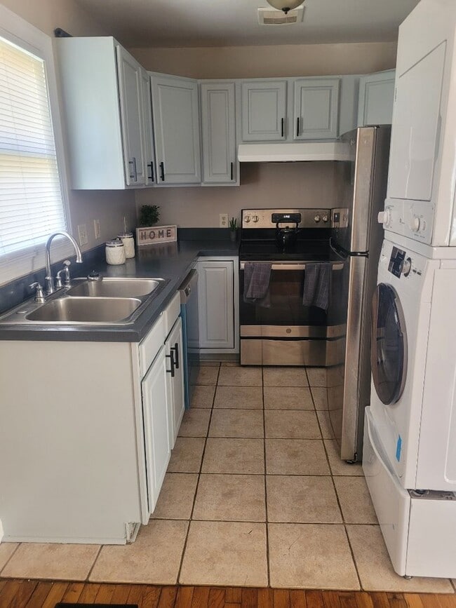 Photo - 101 N Gregg St