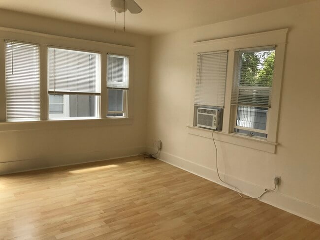 Unit A - 206 S Guadalupe Ave Unit #A