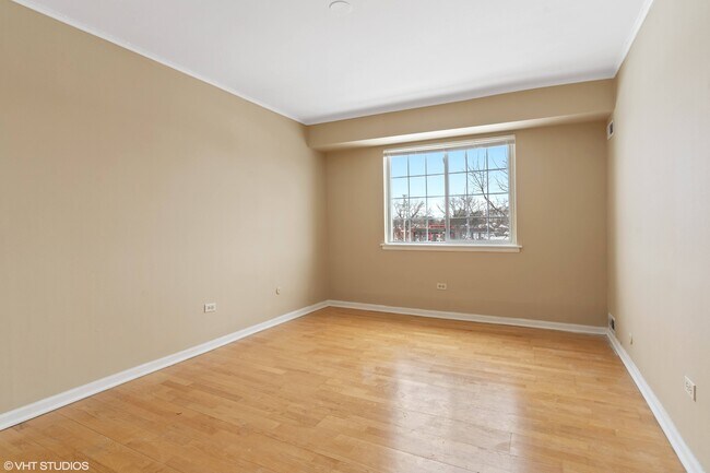 Photo - 1515 N Windsor Dr Townhome