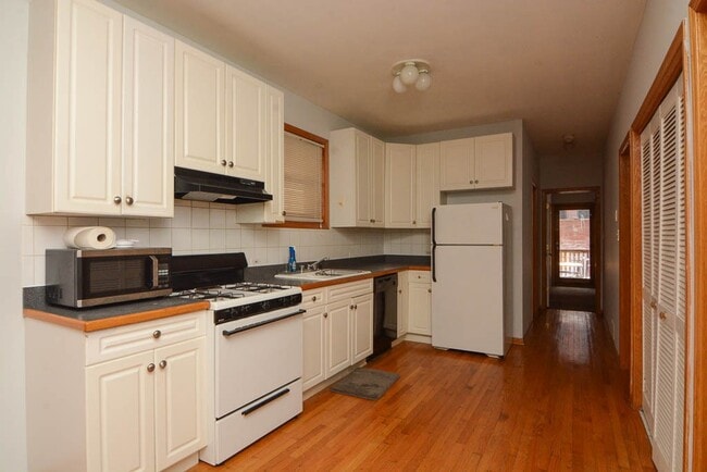 Photo - 1445 W Cortez St Unit 1