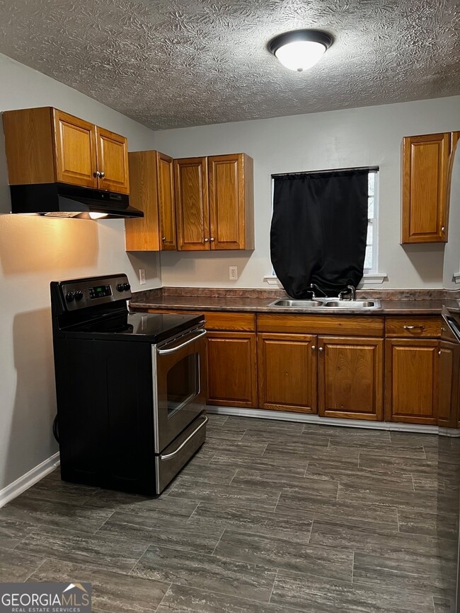 Photo - 5895 Jonesboro Rd