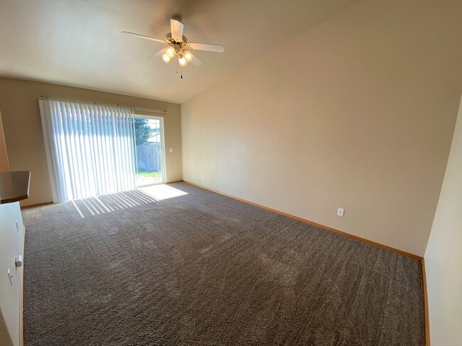 Photo - Spacious 3 Bedroom with Office - Fenced Lawn with Lawn Care Provided!
