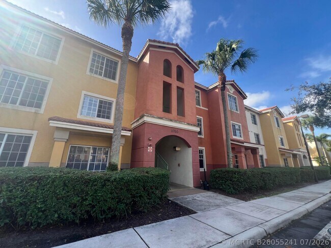 Photo - 6760 Heritage Grande Unit 6302