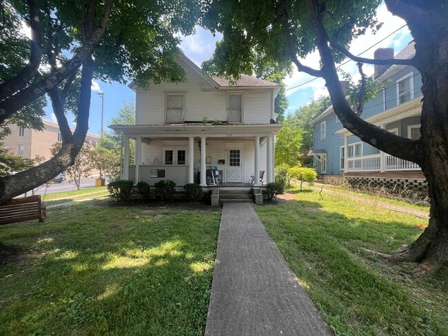 Photo - 1236 Chestnut St Unit Apt. B