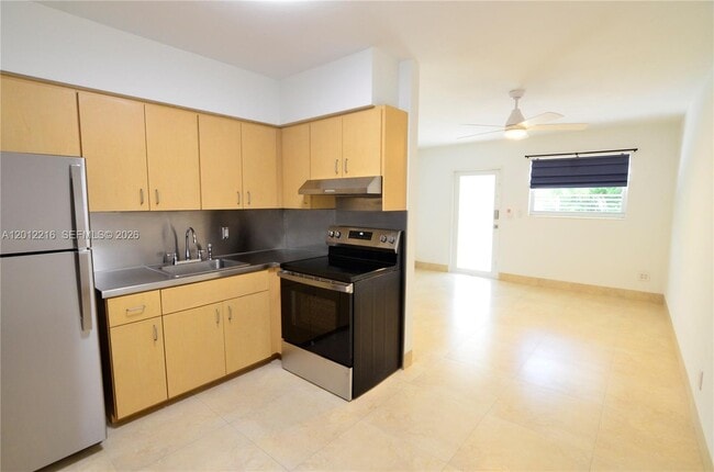 Photo - 3050 Virginia St Unidad Front